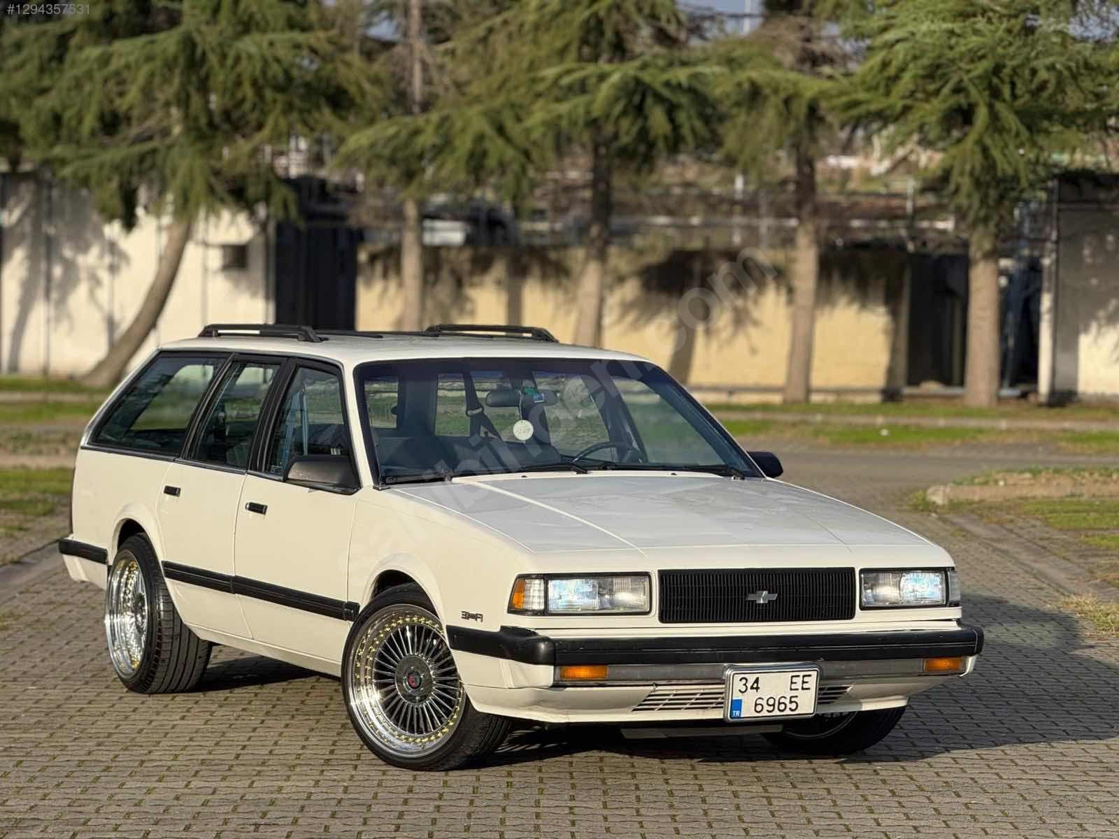 Chevrolet Celebrity 3.1 1990 — 240 000 km, Essence, automatique