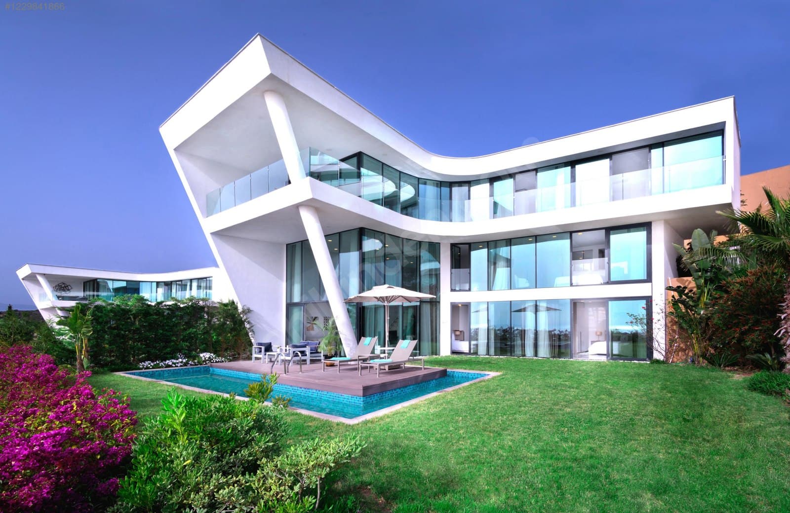 Villa T5 555 m² à louer