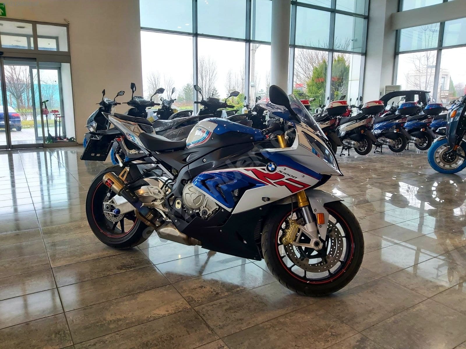 BMW S 1000 RR 2018 — 6 001 km
