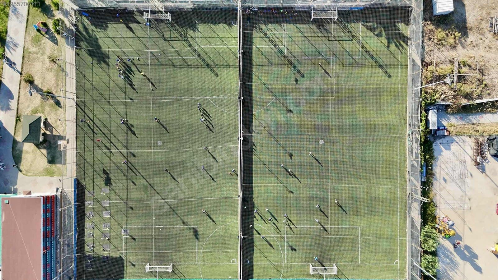 Équipement de terrain et entraînement Halı & Yapay Çim